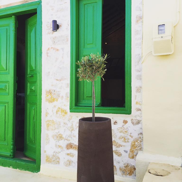Hypate, Traditional Island Cottage Chalki Town Eksteriør bilde